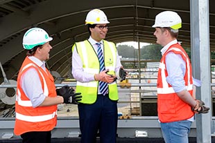 MP calls on more people to join the construction industry